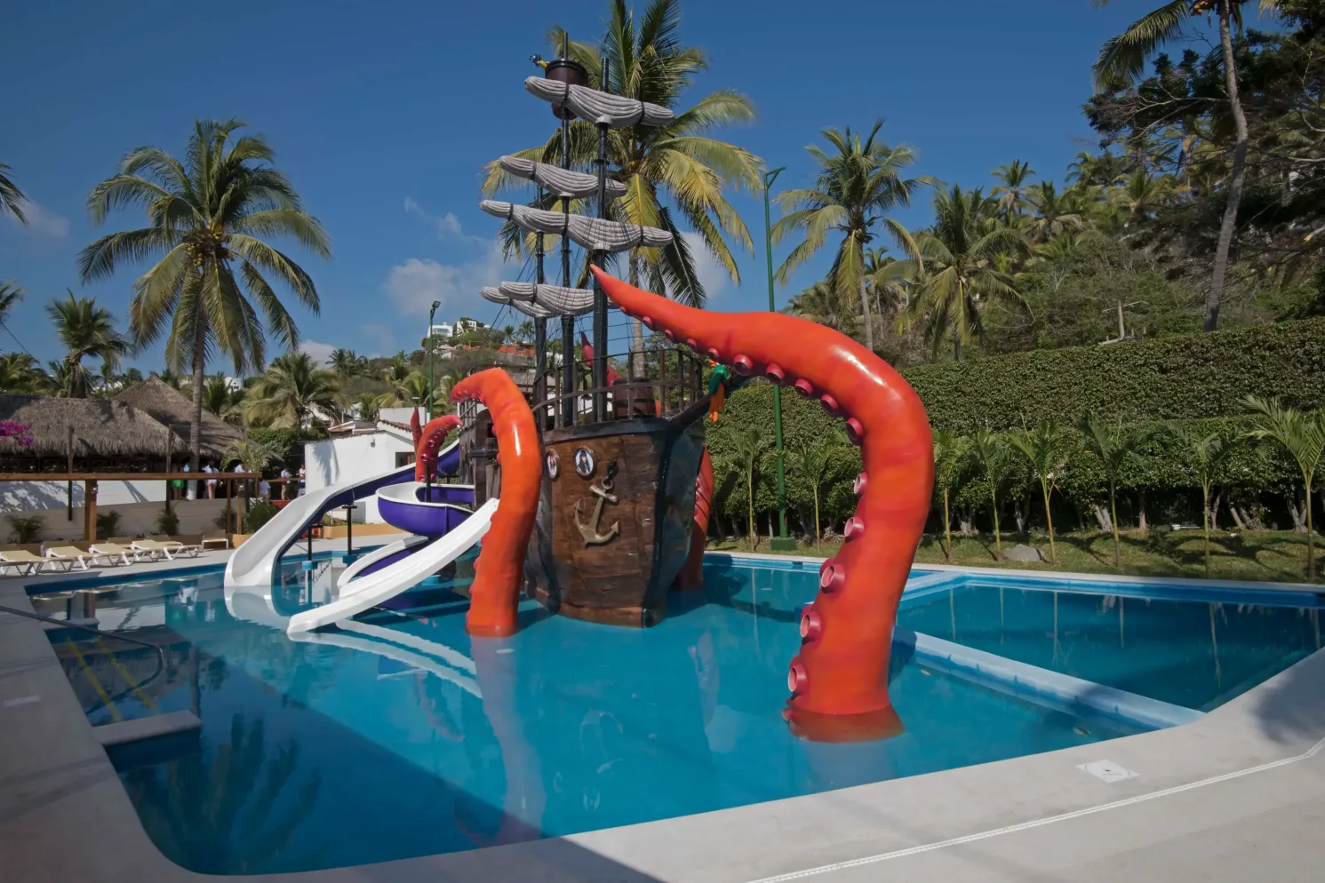 Kraken pirate-ship aquapark